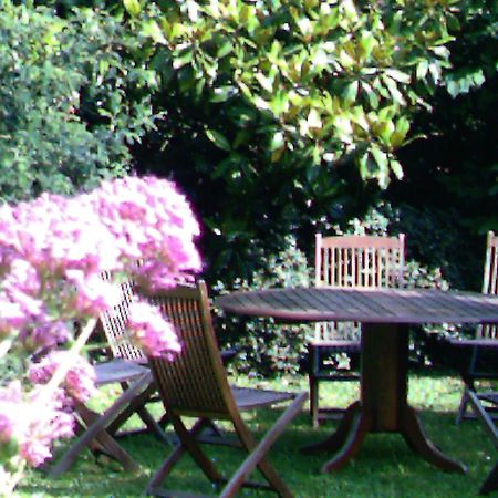 La Tour Des Laudes Bed and Breakfast Breuil-Barret Buitenkant foto